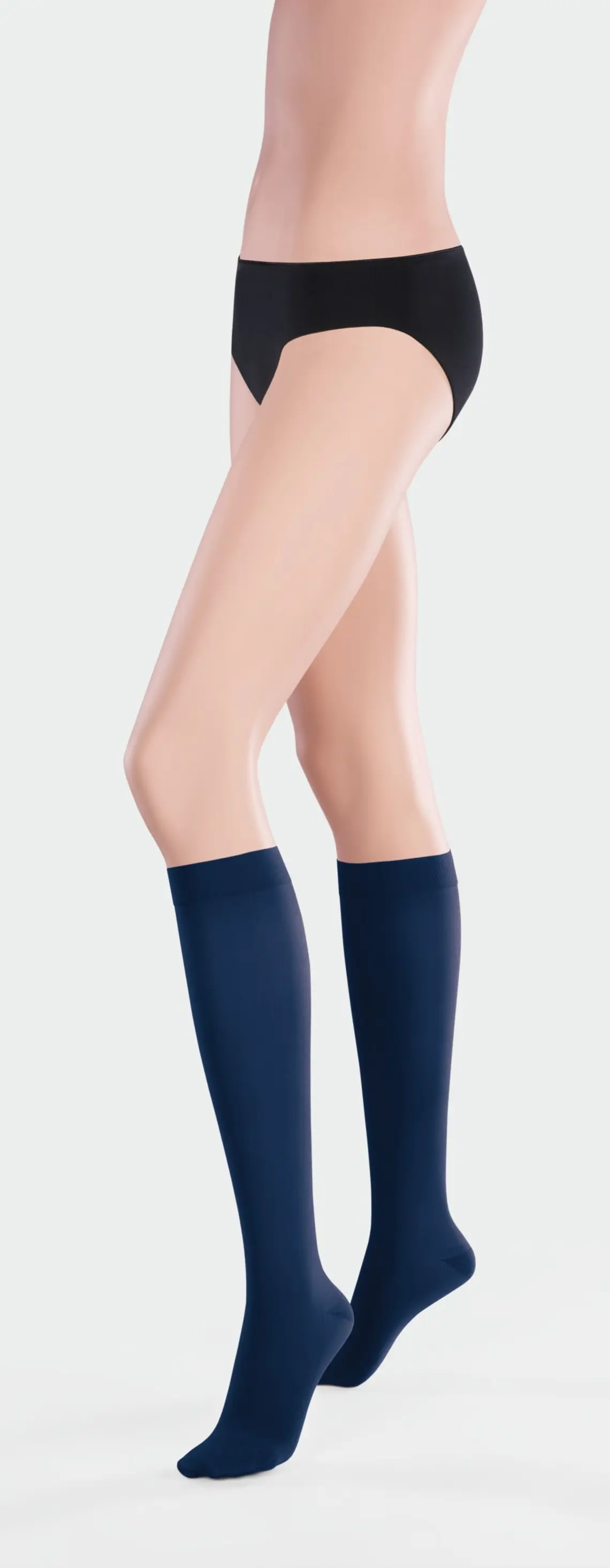 3/4 чорапи за паякообразни и разширени вени, тромбози и при отоци в краката - дамски - тъмно сини